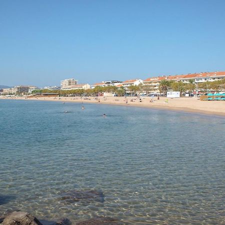 Hotel Sable Et Soleil - Port, Plage Et Jacuzzi Prive Fréjus Εξωτερικό φωτογραφία