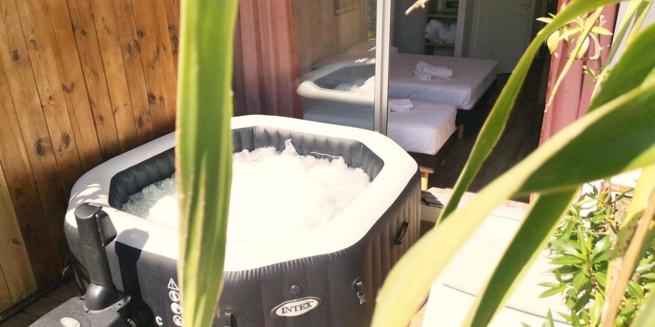 Hotel Sable Et Soleil - Port, Plage Et Jacuzzi Prive Fréjus Εξωτερικό φωτογραφία