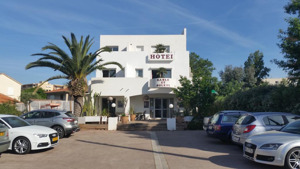 Hotel Sable Et Soleil - Port, Plage Et Jacuzzi Prive Fréjus Εξωτερικό φωτογραφία