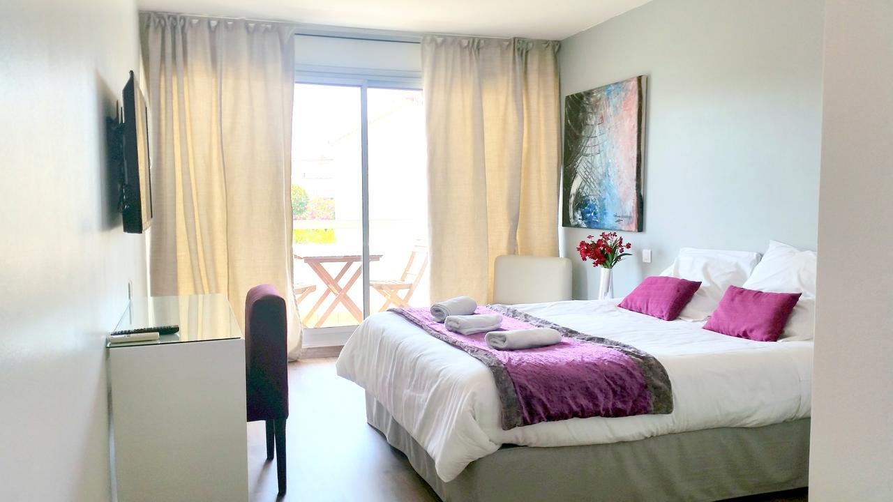 Hotel Sable Et Soleil - Port, Plage Et Jacuzzi Prive Fréjus Δωμάτιο φωτογραφία