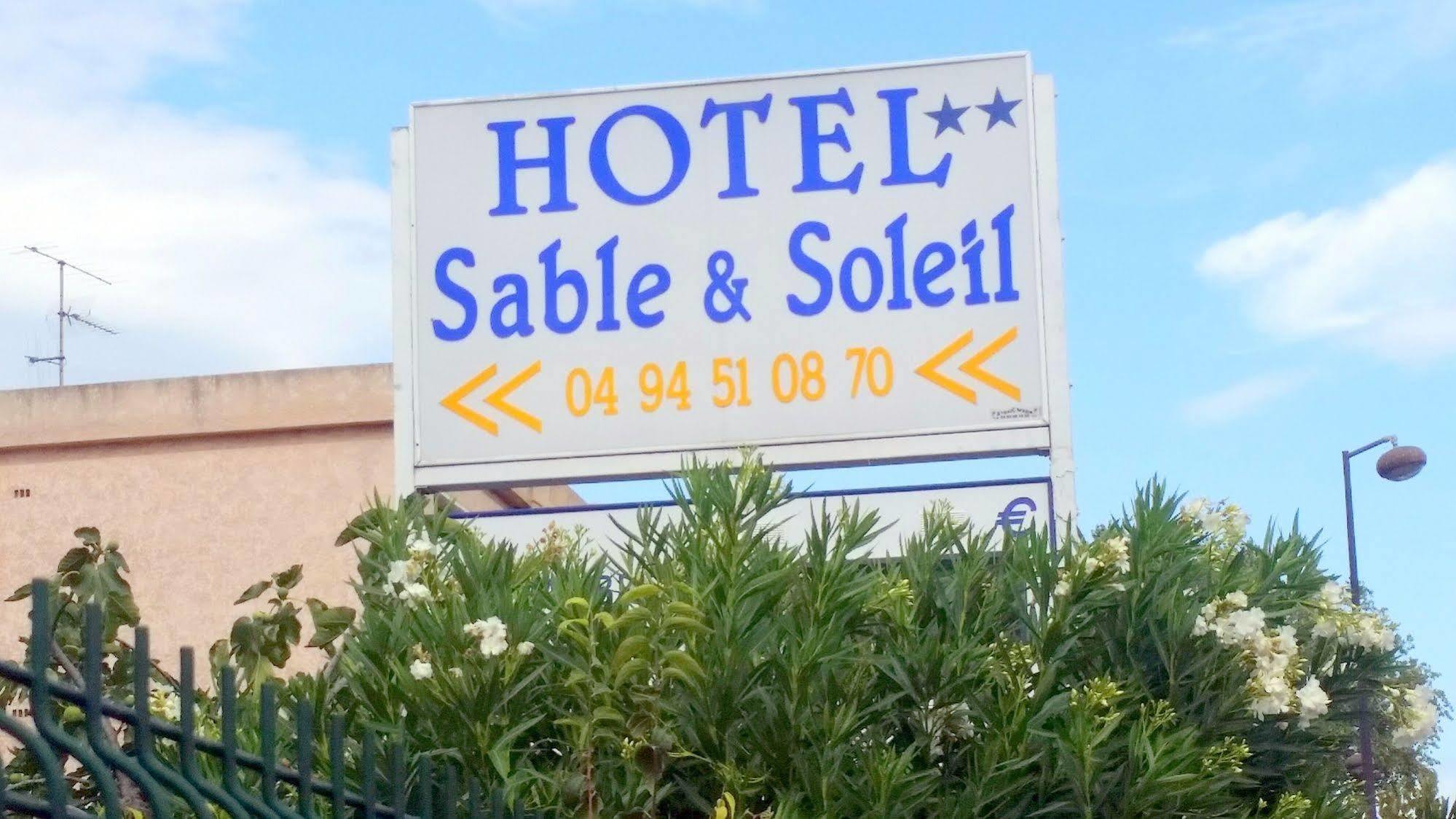 Hotel Sable Et Soleil - Port, Plage Et Jacuzzi Prive Fréjus Εξωτερικό φωτογραφία
